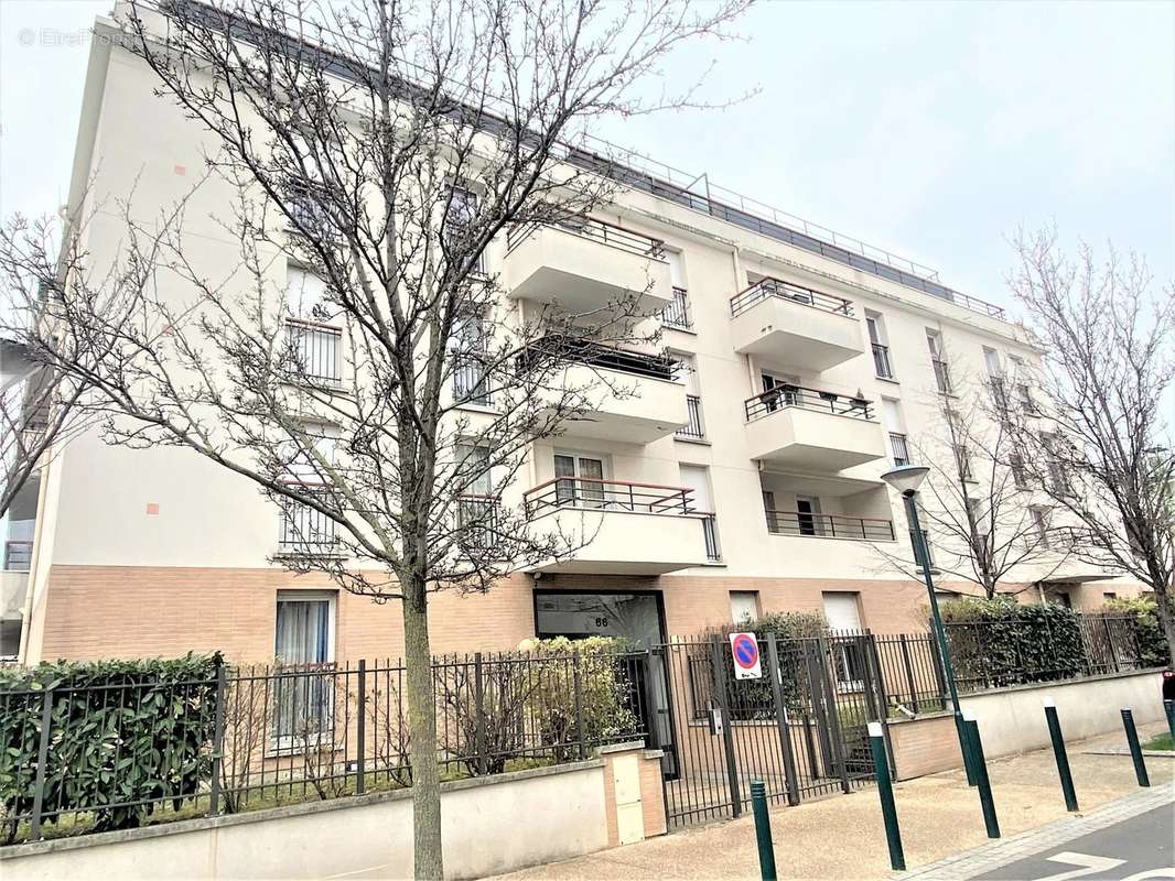 Appartement à GENNEVILLIERS