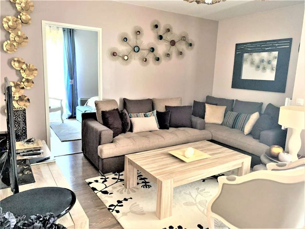 Appartement à GENNEVILLIERS