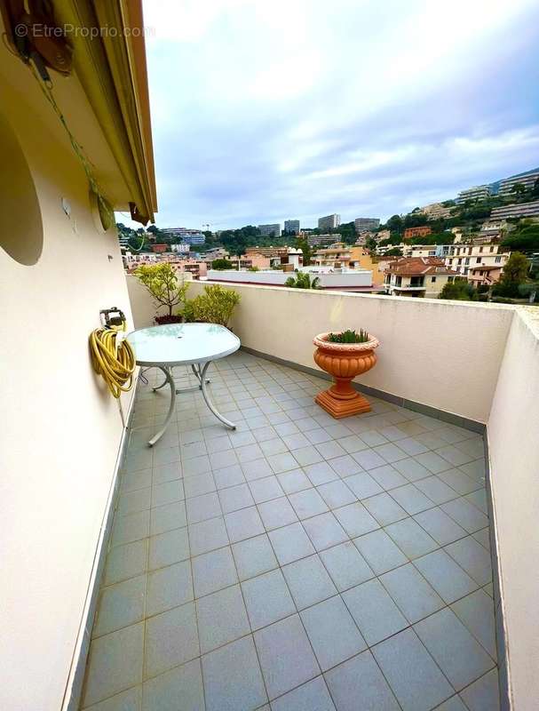 Appartement à ROQUEBRUNE-CAP-MARTIN