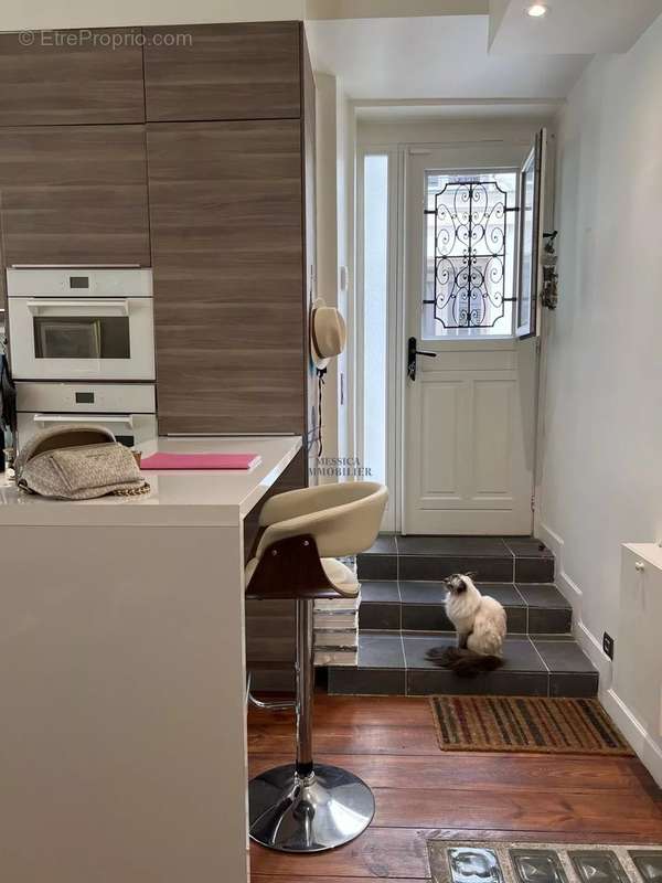 Appartement à PARIS-18E