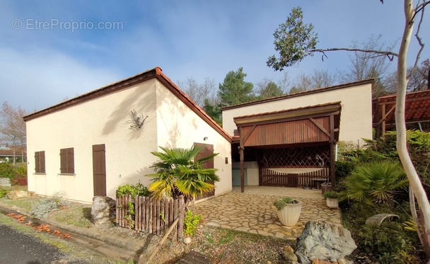 Maison à QUILLAN