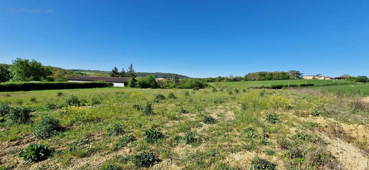 Terrain à LEBOULIN