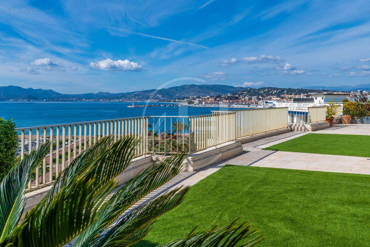 Appartement à CANNES