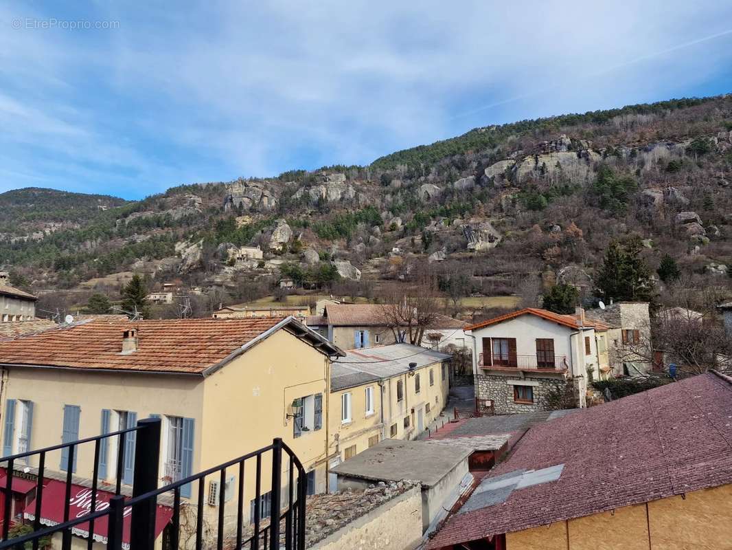 Commerce à ENTREVAUX