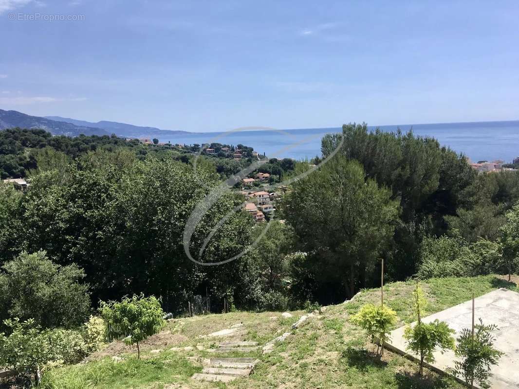 Maison à ROQUEBRUNE-CAP-MARTIN