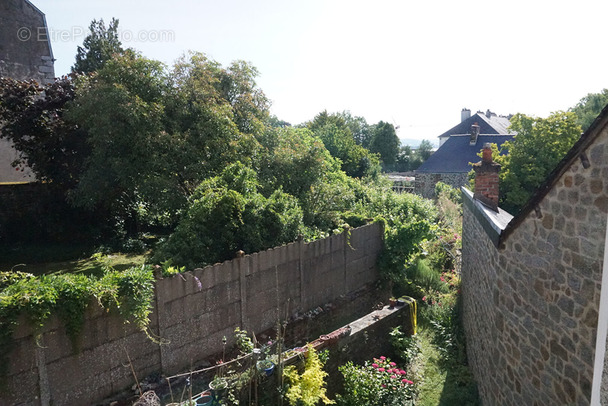 Appartement à FOUGERES