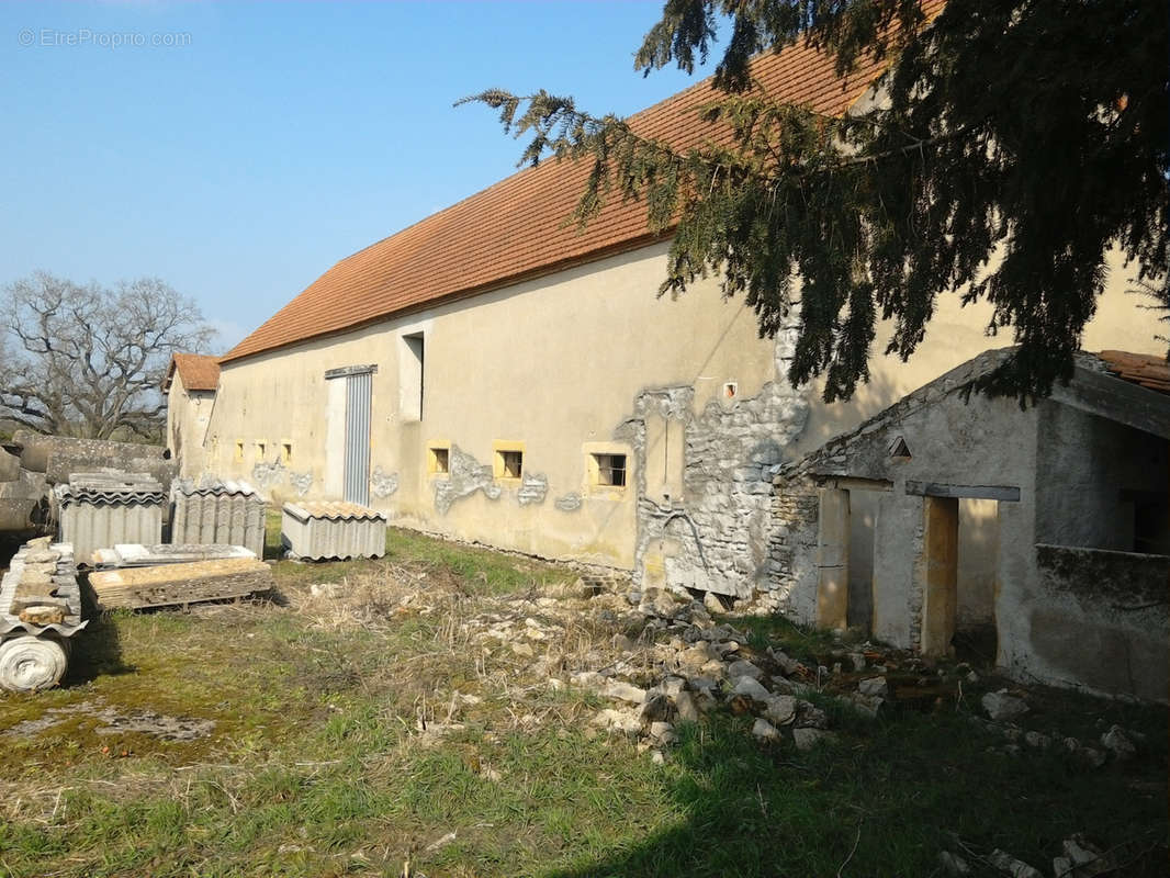 Maison à PIERREFITTE-SUR-LOIRE