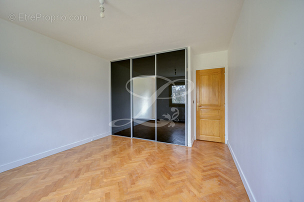 Appartement à MAISONS-LAFFITTE