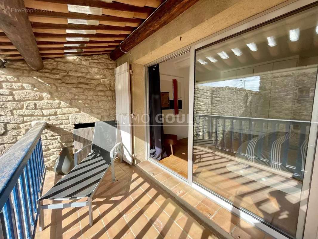 Appartement à BONNIEUX