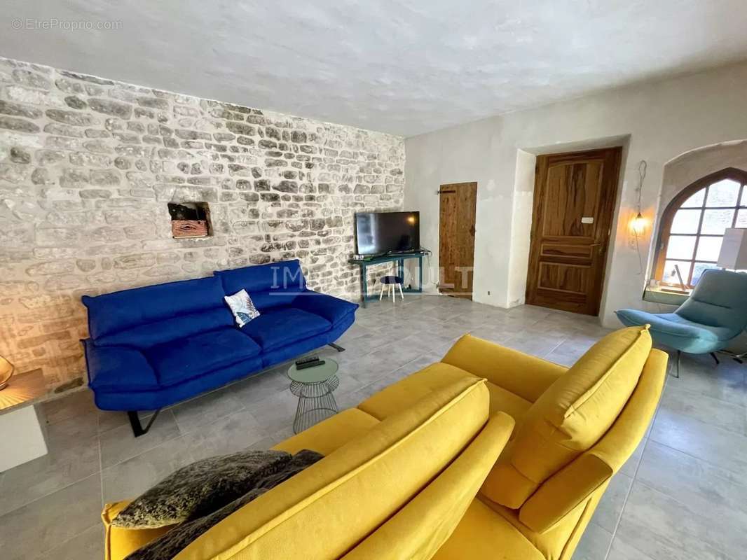 Appartement à BONNIEUX