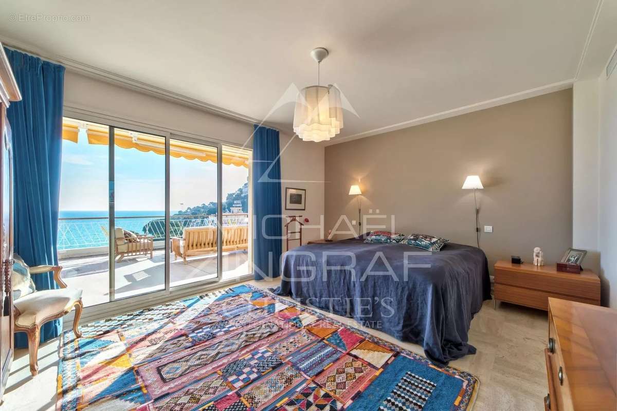 Appartement à ROQUEBRUNE-CAP-MARTIN