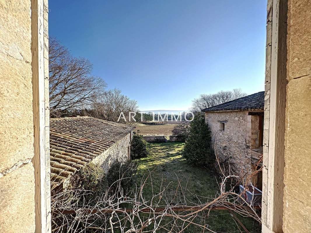 Maison à GORDES