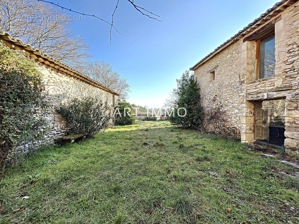 Maison à GORDES