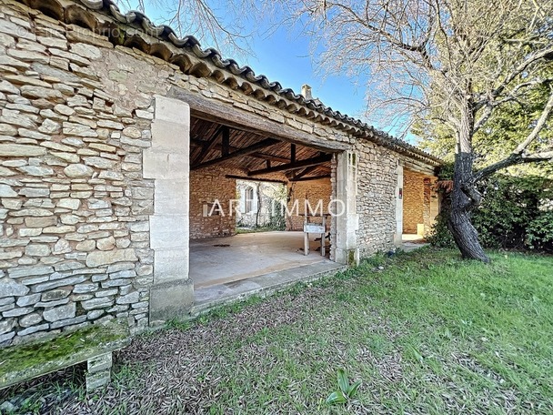 Maison à GORDES