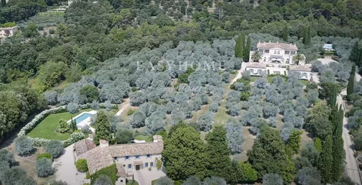 Maison à MOUGINS