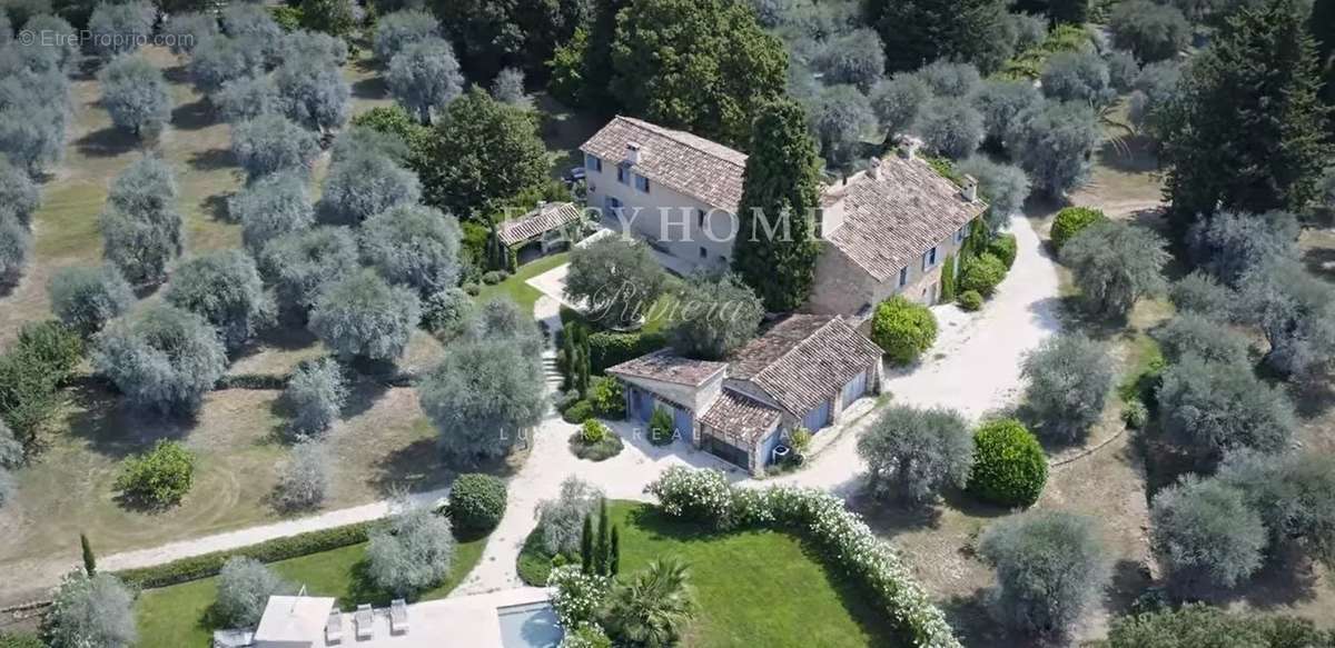 Maison à MOUGINS