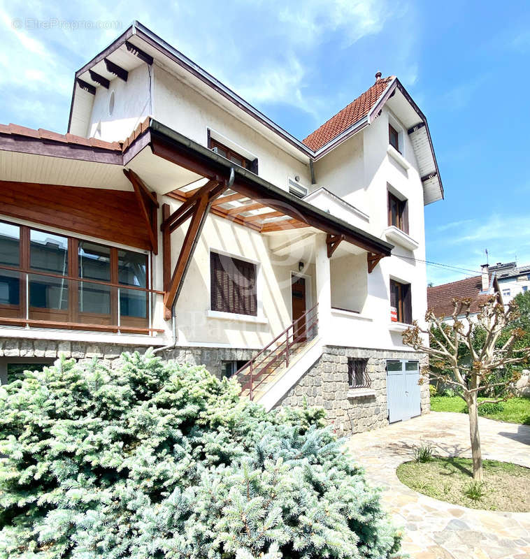 Maison à GRENOBLE