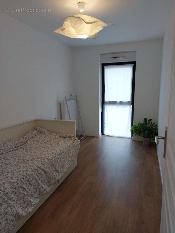 Chambre 1 - Appartement à LILLE