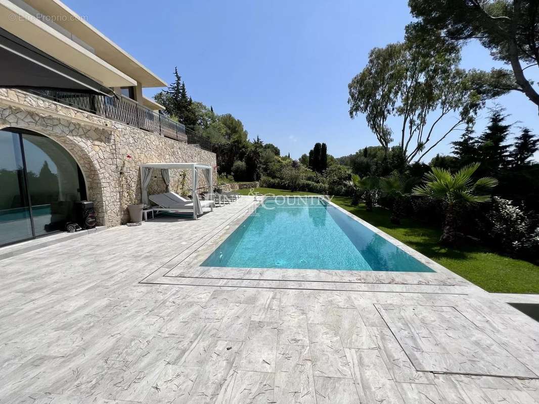 Maison à MOUGINS