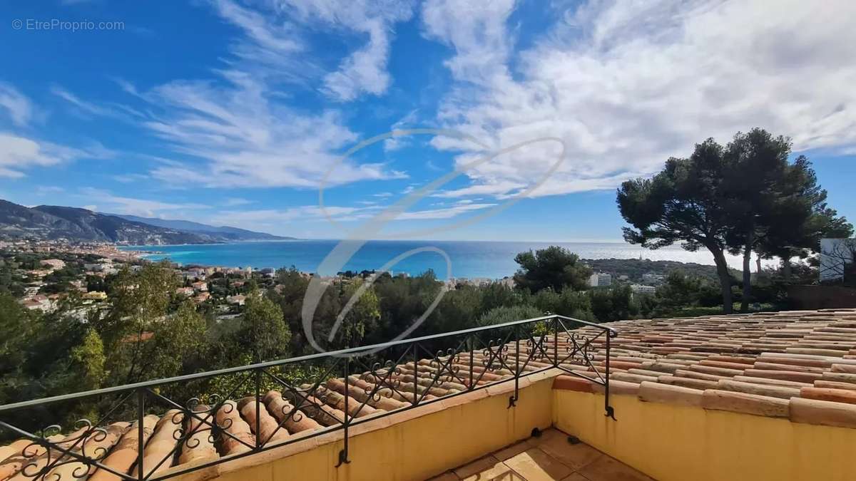 Maison à ROQUEBRUNE-CAP-MARTIN