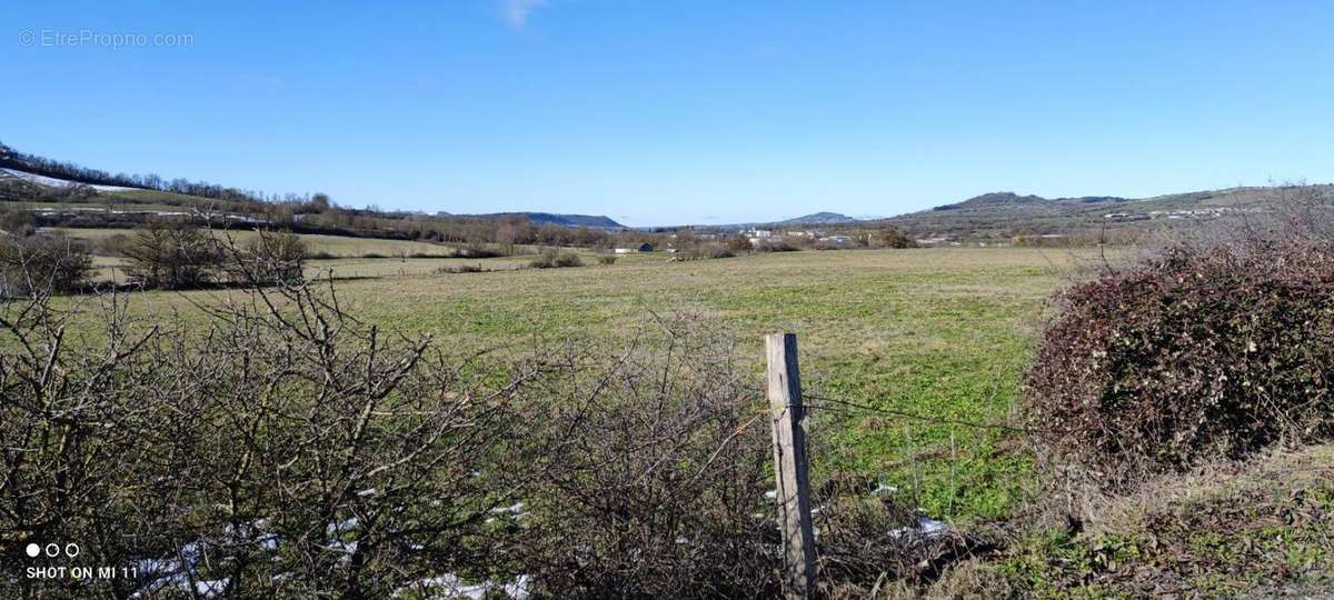 Terrain à SEVERAC-LE-CHATEAU