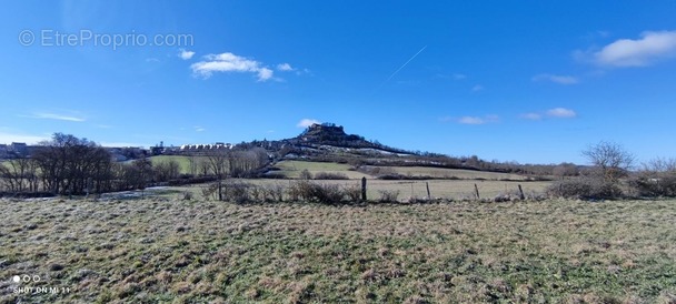 Terrain à SEVERAC-LE-CHATEAU