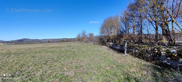 Terrain à SEVERAC-LE-CHATEAU