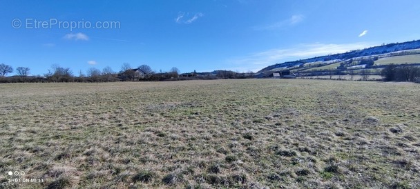 Terrain à SEVERAC-LE-CHATEAU