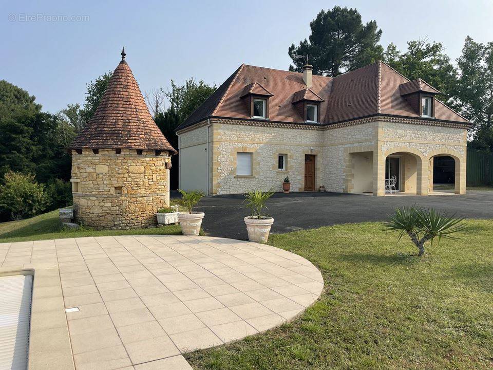 Maison à SARLAT-LA-CANEDA