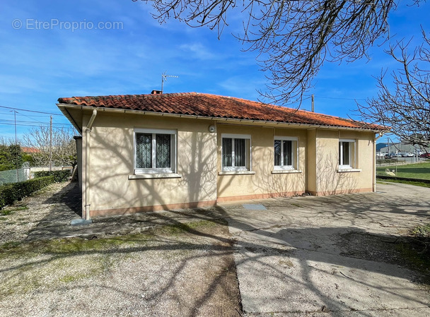 Maison à LE GARRIC