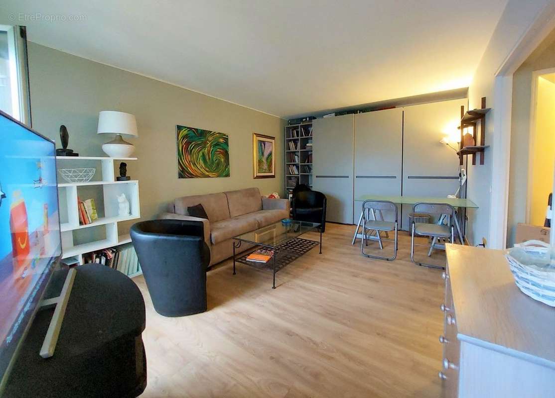 Appartement à MONTROUGE