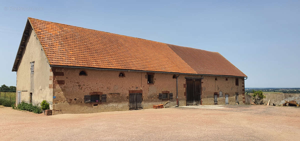 Maison à LE DONJON