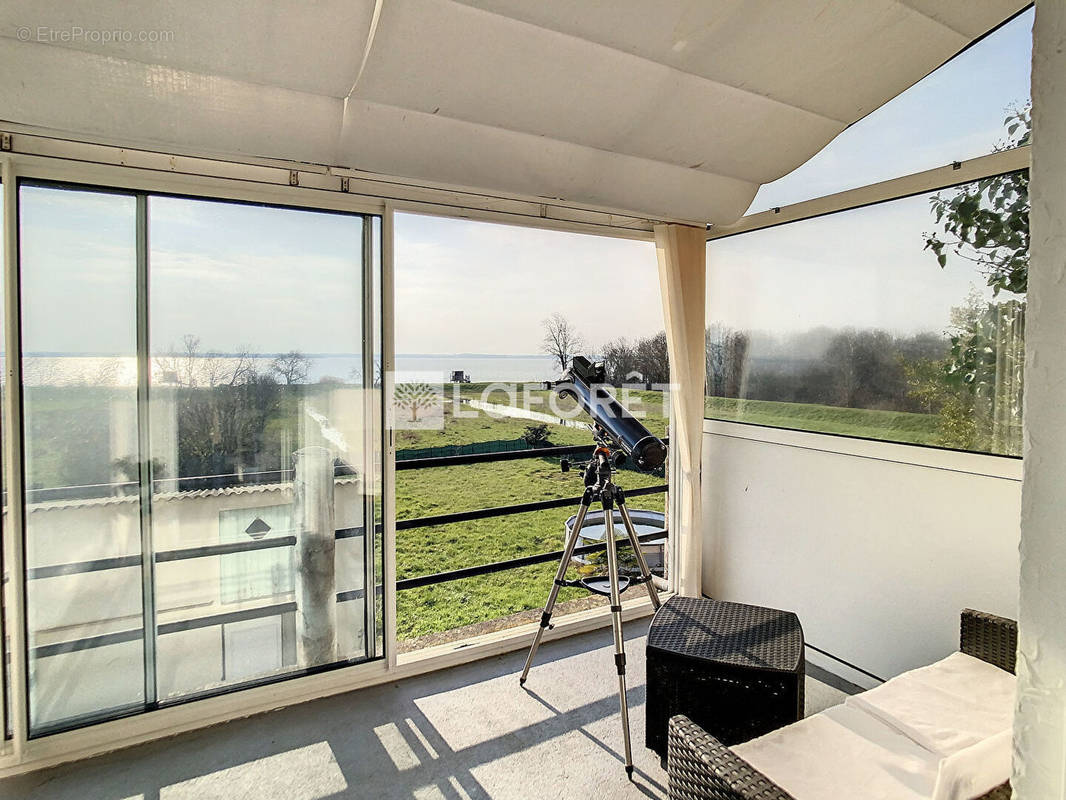 Maison à BAYON-SUR-GIRONDE