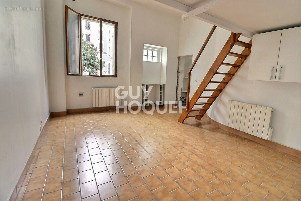 Appartement à AUBERVILLIERS