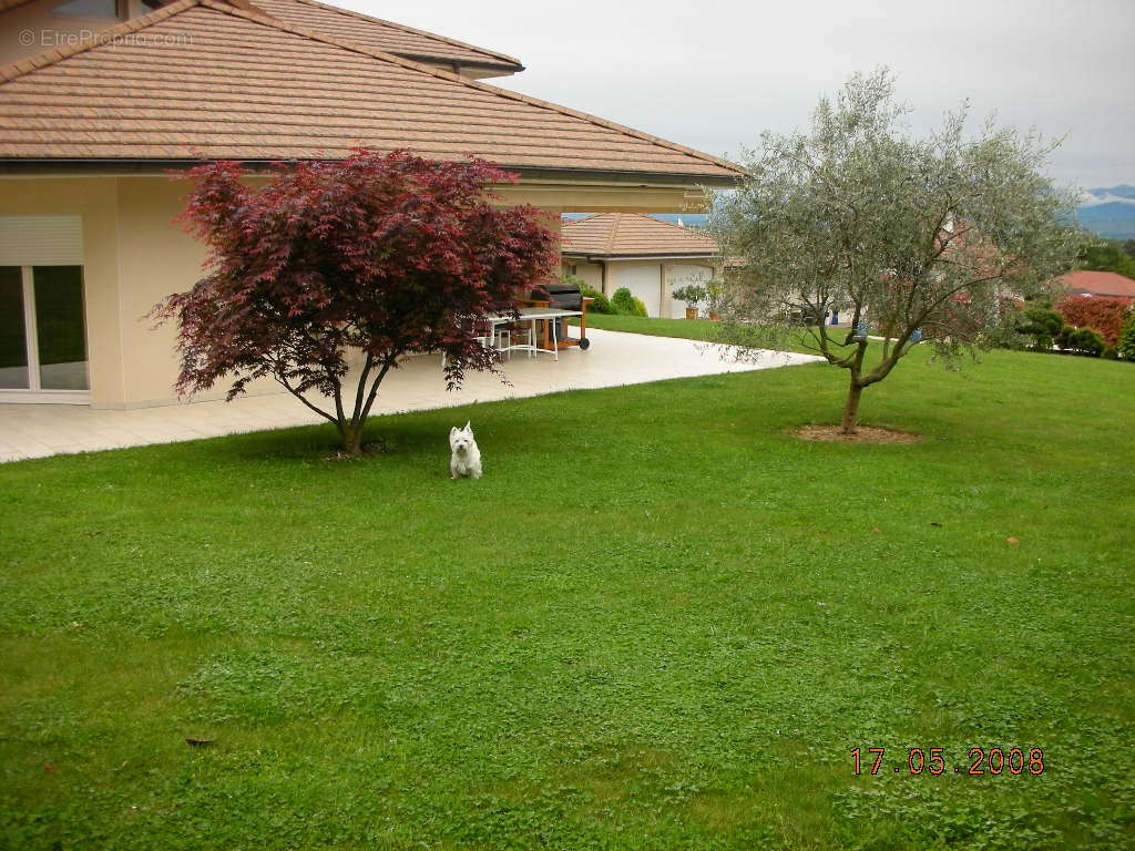 Maison à DIVONNE-LES-BAINS