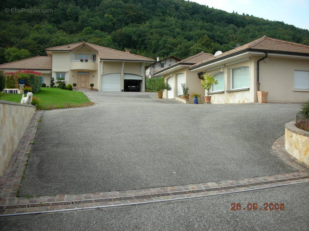 Maison à DIVONNE-LES-BAINS