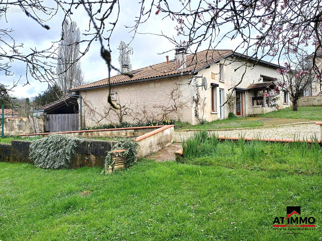 Maison à CHALAIS