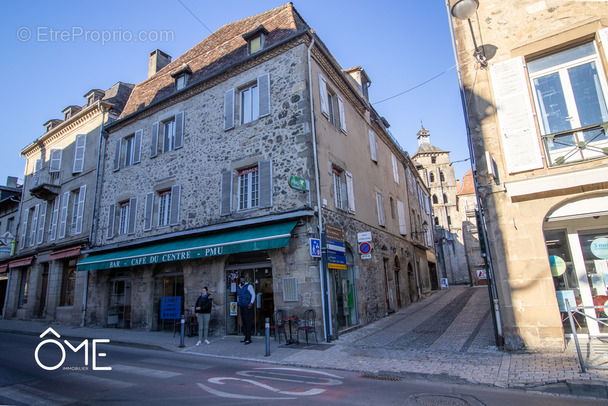 Appartement à BEAULIEU-SUR-DORDOGNE