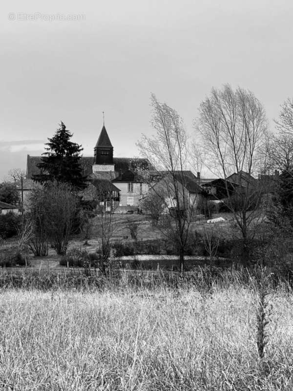 Terrain à FLEURY-LA-VALLEE