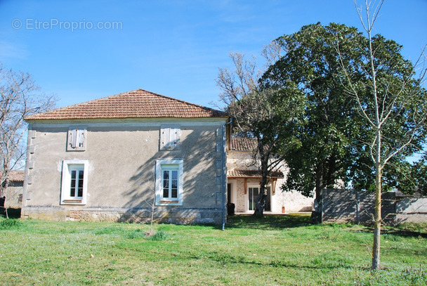 Maison à SAINT-SYLVESTRE-SUR-LOT