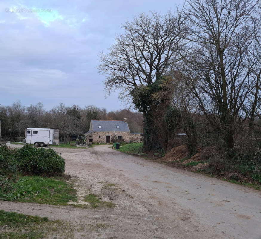 Maison à TREGLAMUS