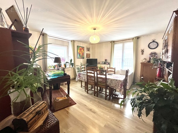 Appartement à LES HAUTES-RIVIERES