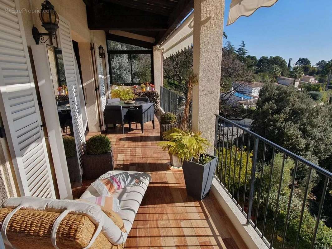 Appartement à VILLENEUVE-LOUBET