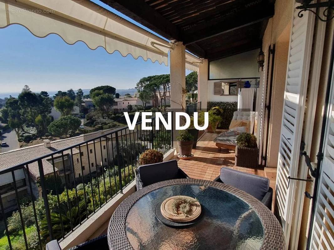 Appartement à VILLENEUVE-LOUBET