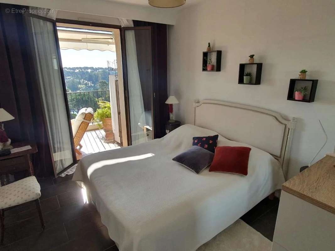 Appartement à VILLENEUVE-LOUBET