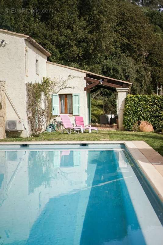 Maison à LA COLLE-SUR-LOUP