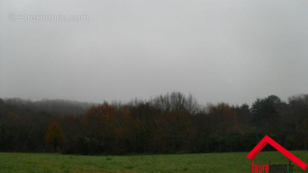 Terrain à CUBLAC