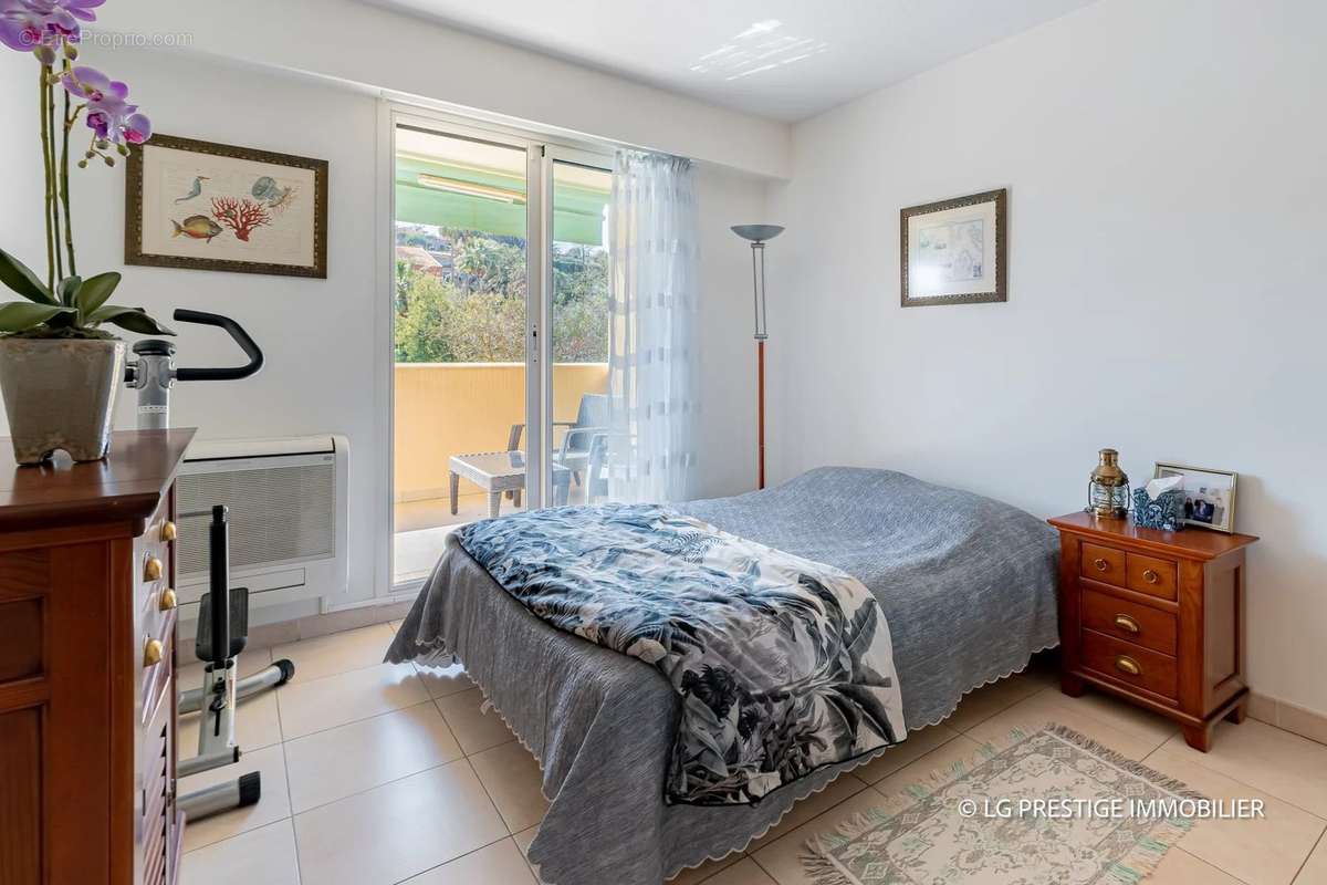 Appartement à MANDELIEU-LA-NAPOULE