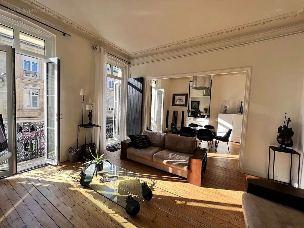 Appartement à BORDEAUX