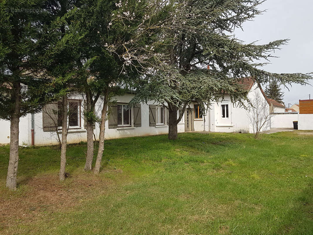 Maison à AUXERRE